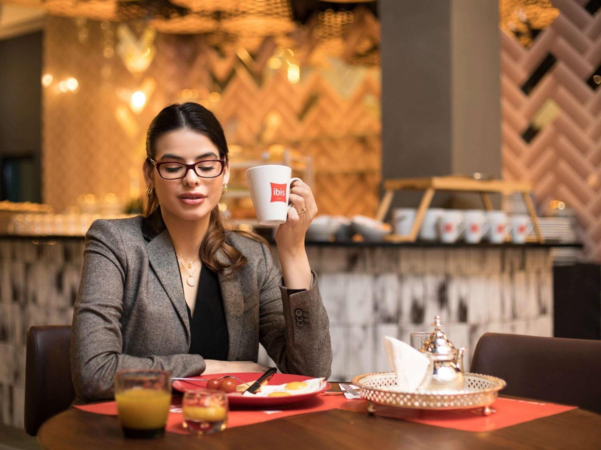 Ibis Abdelmoumen Casa Centre Hotel Casablanca Kültér fotó