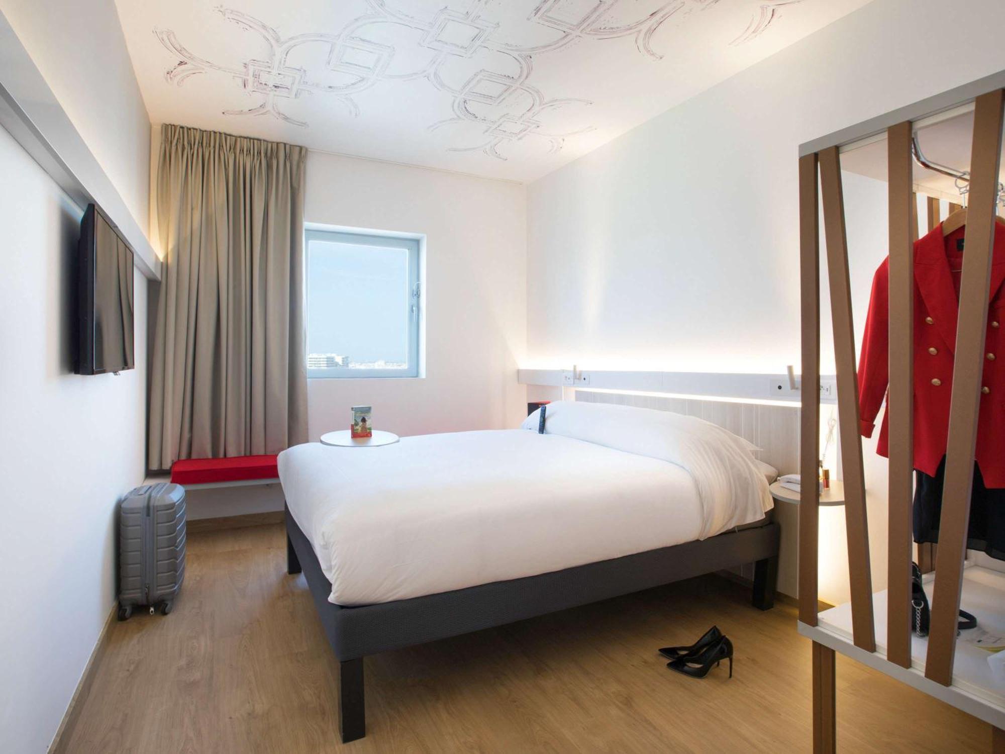 Ibis Abdelmoumen Casa Centre Hotel Casablanca Kültér fotó