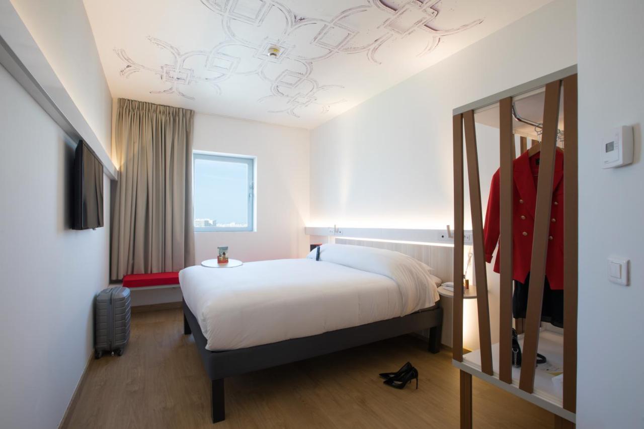 Ibis Abdelmoumen Casa Centre Hotel Casablanca Kültér fotó